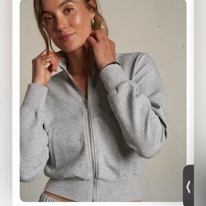 perfectwhitetee Milana Light Gray Zip-Up Sweatshirt Jacket, size small